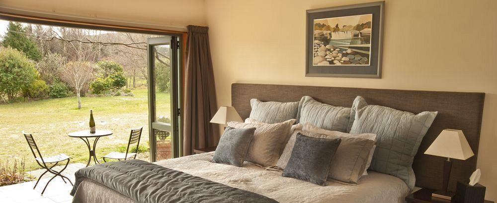 Whakaipo Lodge Taupo Exterior photo