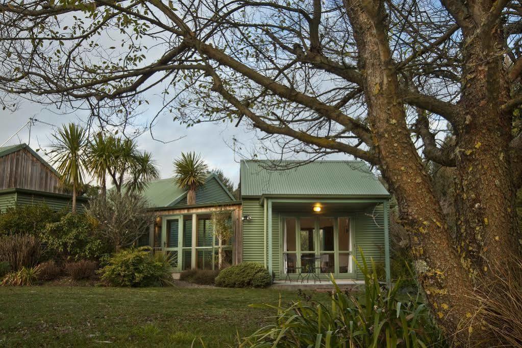 Whakaipo Lodge Taupo Exterior photo
